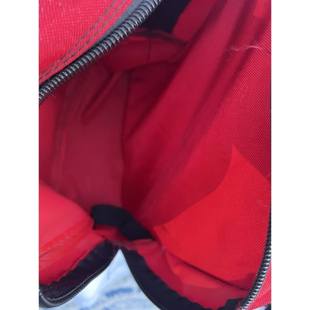 Vintage 1990’s Marlboro Adventure Team Red Duffle Bag Travel Gym Bag Nice